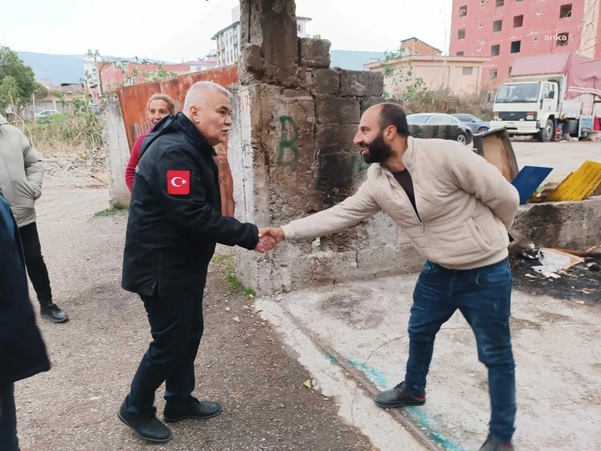 Torbalı Belediye Başkanı Tekin, Osmaniye\'de Çadırlarda Kalan Afetzedeleri Ziyaret Etti