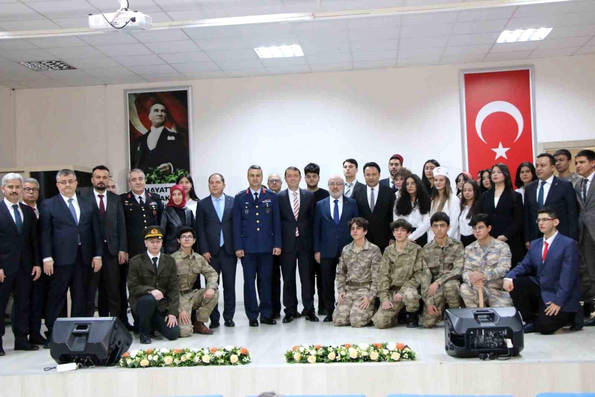 12 Mart İstiklal Marşı\'nın Kabulü oratoryo ve sergi ile kutlandı