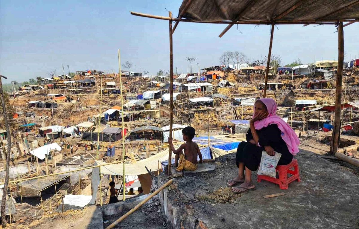 Bangladeş\'teki mülteci kampı yangınının "planlı bir sabotaj eylemi" olduğu ortaya çıktı