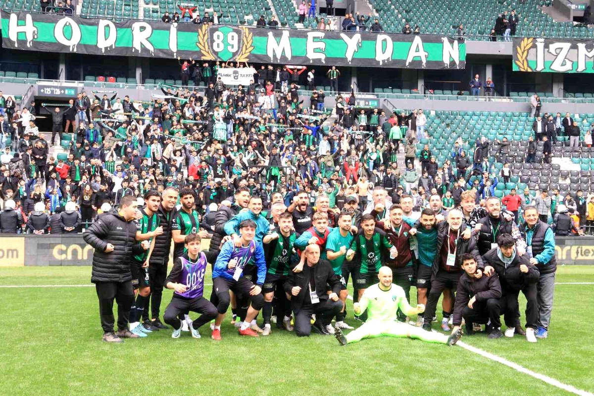 Galibiyetleri seriye bağlayan Kocaelispor, beşinci viteste