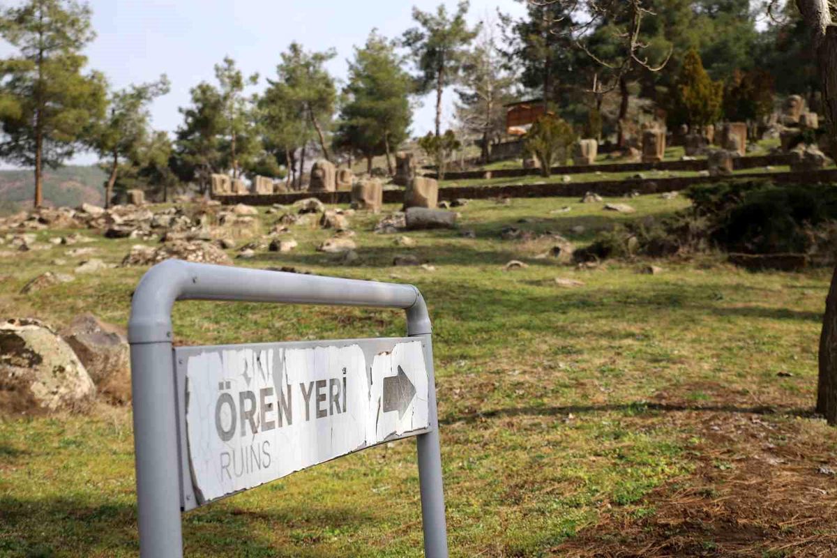 Hitit heykelleri depremden hasarsız kurtuldu