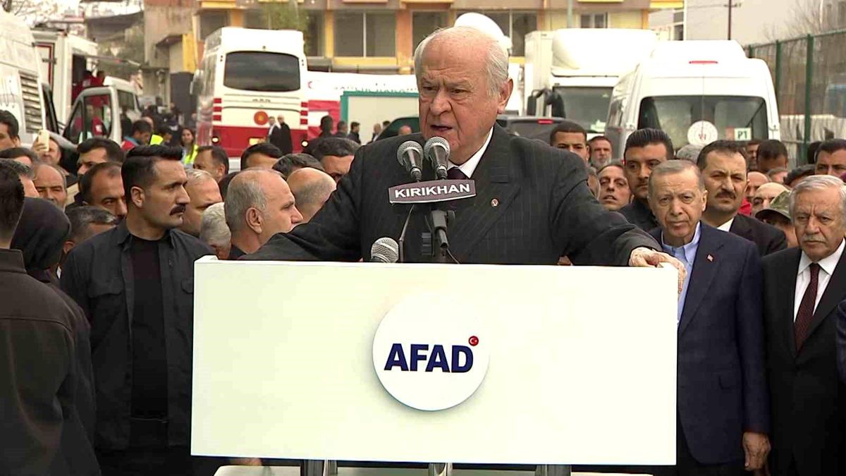 MHP Genel Başkanı Bahçeli: 'Hayat normalleşecek ve insanlar yine mutlu olacak'