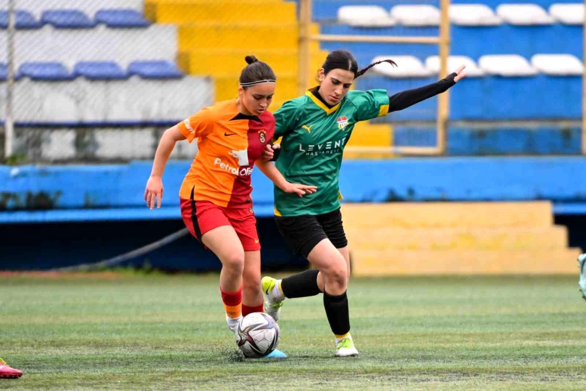 Turkcell Kadın Futbol Süper Ligi: Kireçburnu: 0 Galatasaray Petrol Ofisi: 13