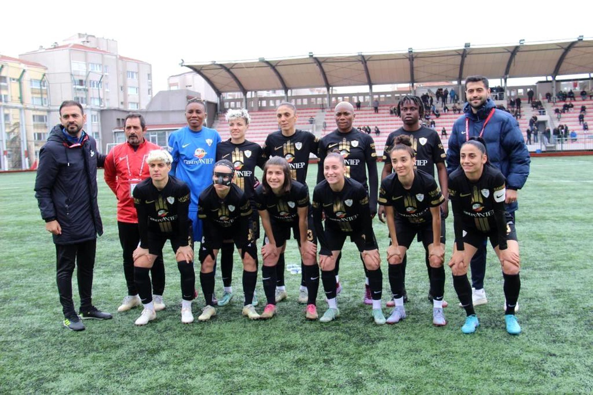 ALG Spor, Fatih Vatanspor\'u 2-1 mağlup etti