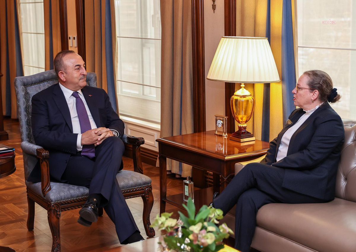 Bakan Çavuşoğlu, İsrail ile Hollanda\'nın Ankara Büyükelçileri ve Dünya Bankası Türkiye Direktörü ile Görüştü