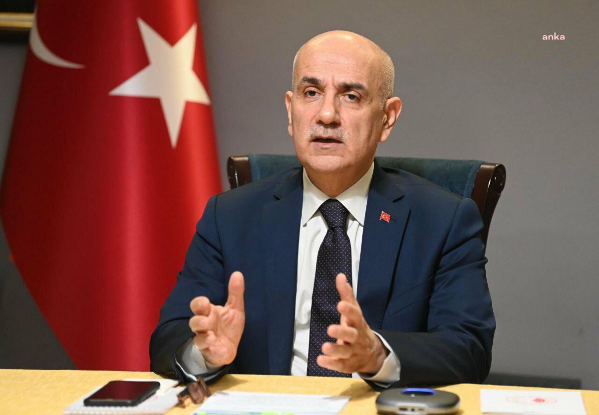 Bakan Kirişci: "Şap Enstitümüzün Ürettiği Aşıları Büyükbaş Hayvanlara Süratle Uyguluyoruz"