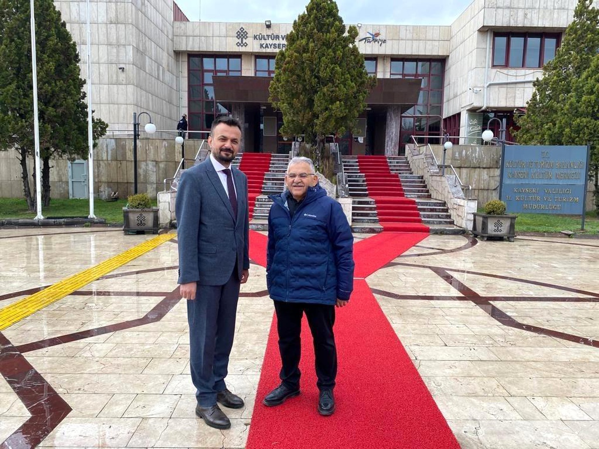 Başkan Büyükkılıç\'tan İl Kültür ve Turizm Müdürlüğü\'ne ziyaret