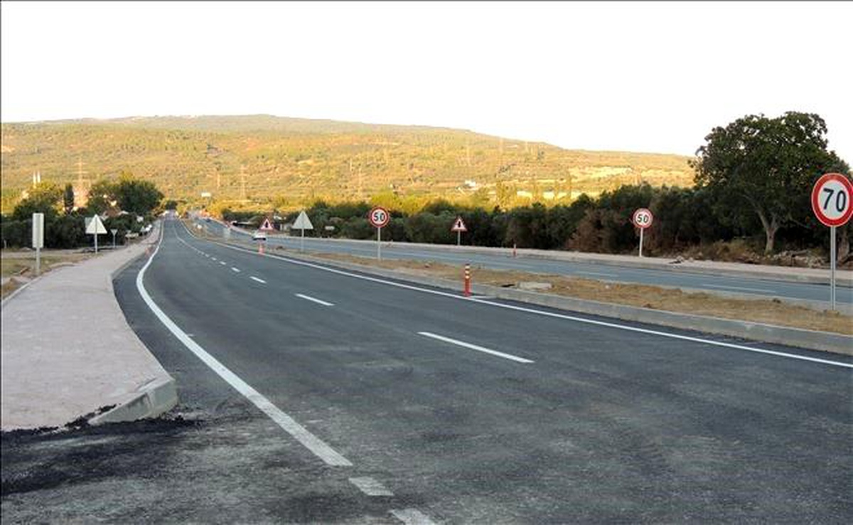Erdek\'te otomobil motosikletle çarpıştı: 1 ölü