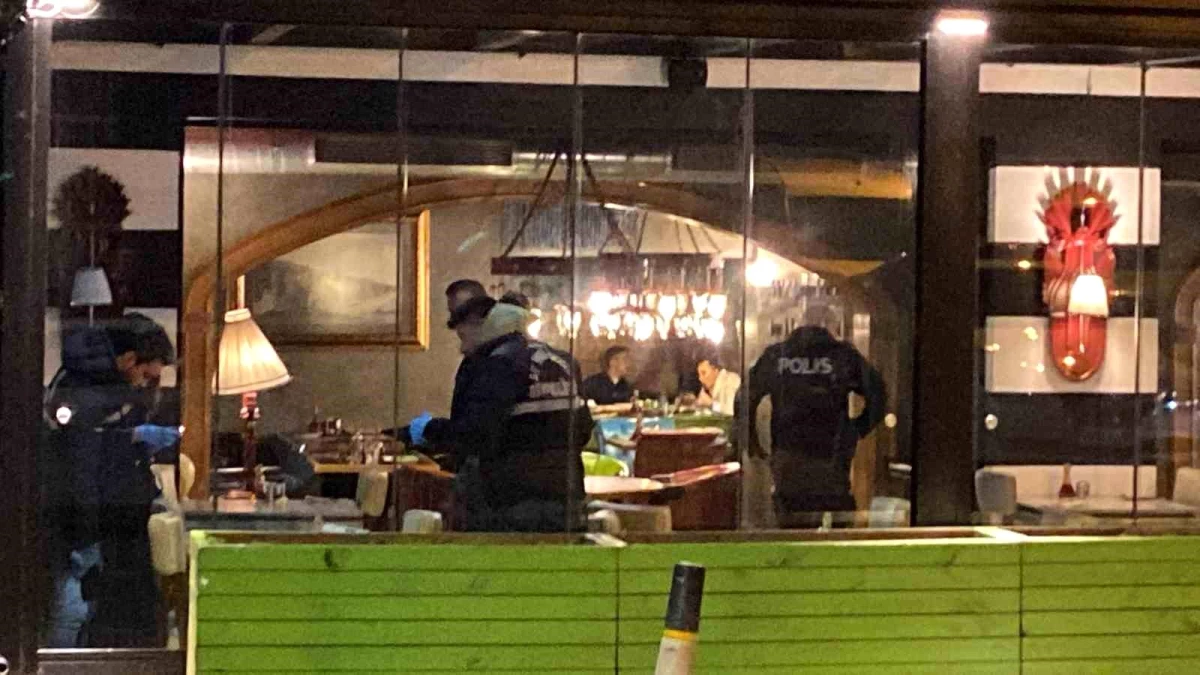 Etiler\'de lüks restoranda silahlı kavga: 1 yaralı
