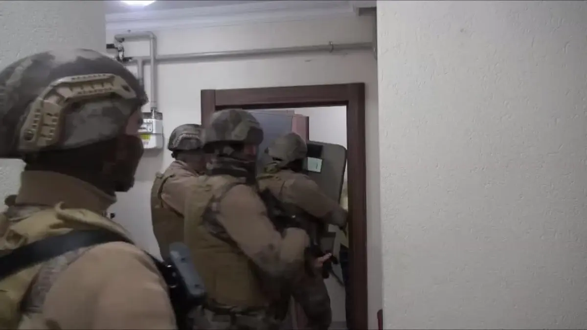 İstanbul Merkezli 3 İlde Mlkp Operasyonu: 11 Gözaltı