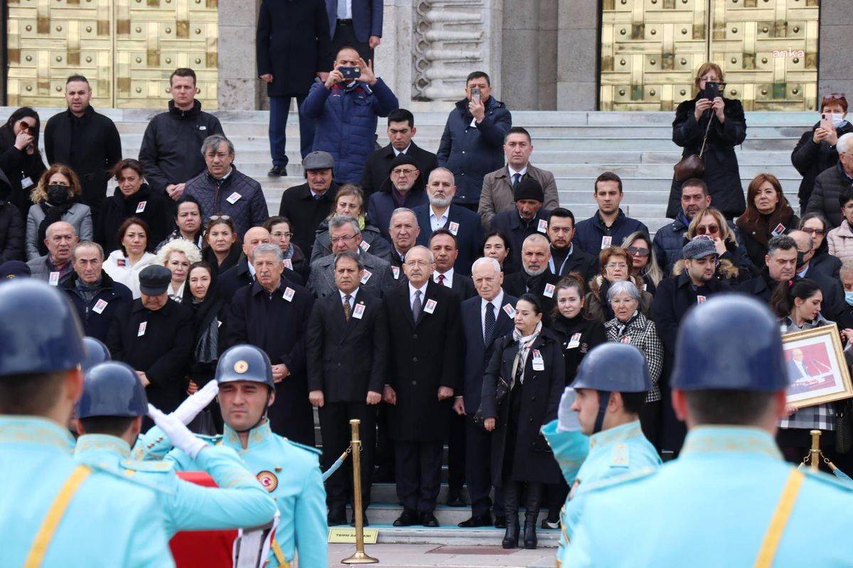 Kemal Kılıçdaroğlu, Eski Bakan Vefa Tanır İçin TBMM\'de Düzenlenen Cenaze Törenine Katıldı