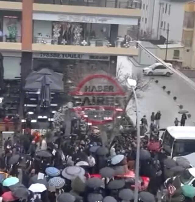 Konya'da protesto edilen Selin Ciğerci'ye eski eşi Gökhan Çıra'dan destek: Yapılan şerefsizliktir