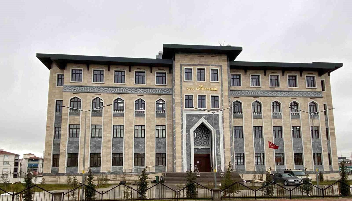 Kulu\'da yeni kaymakamlık binası hizmete başladı