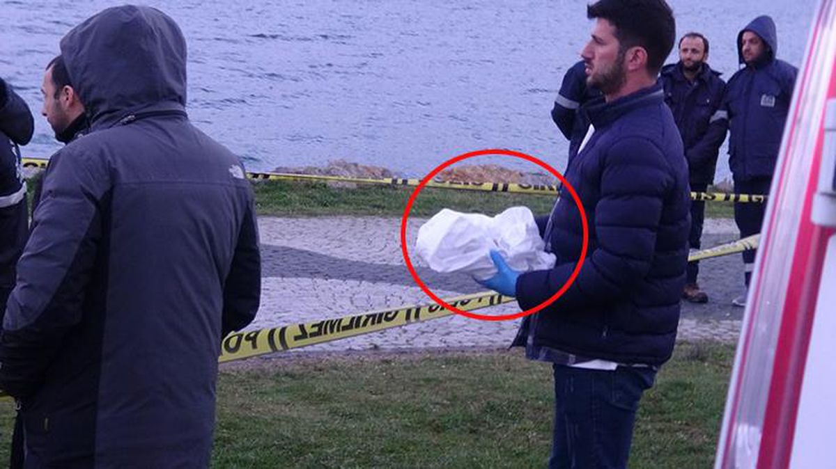 Milet Bahçesi'nde ürküten görüntü! Tahliye borusunu temizleyen çalışanlar, cenin buldu