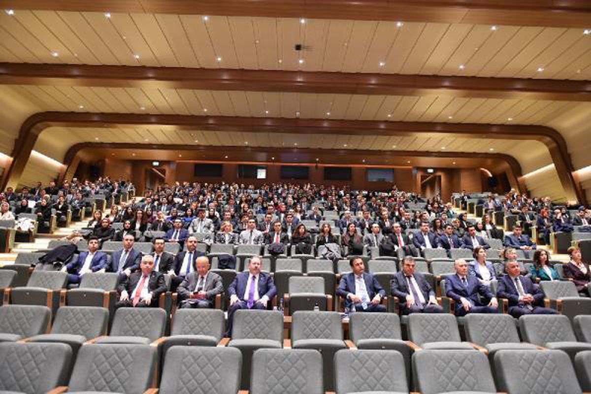Yargıtay Başkanı Akarca, hakim ve savcı adaylarına yönelik seminere katıldı