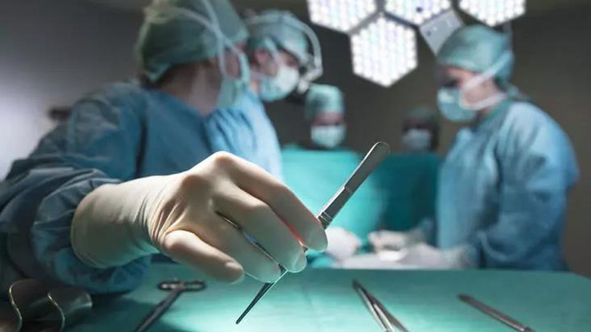 200 bin lira 'bıçak parası' alan doktora suçüstü