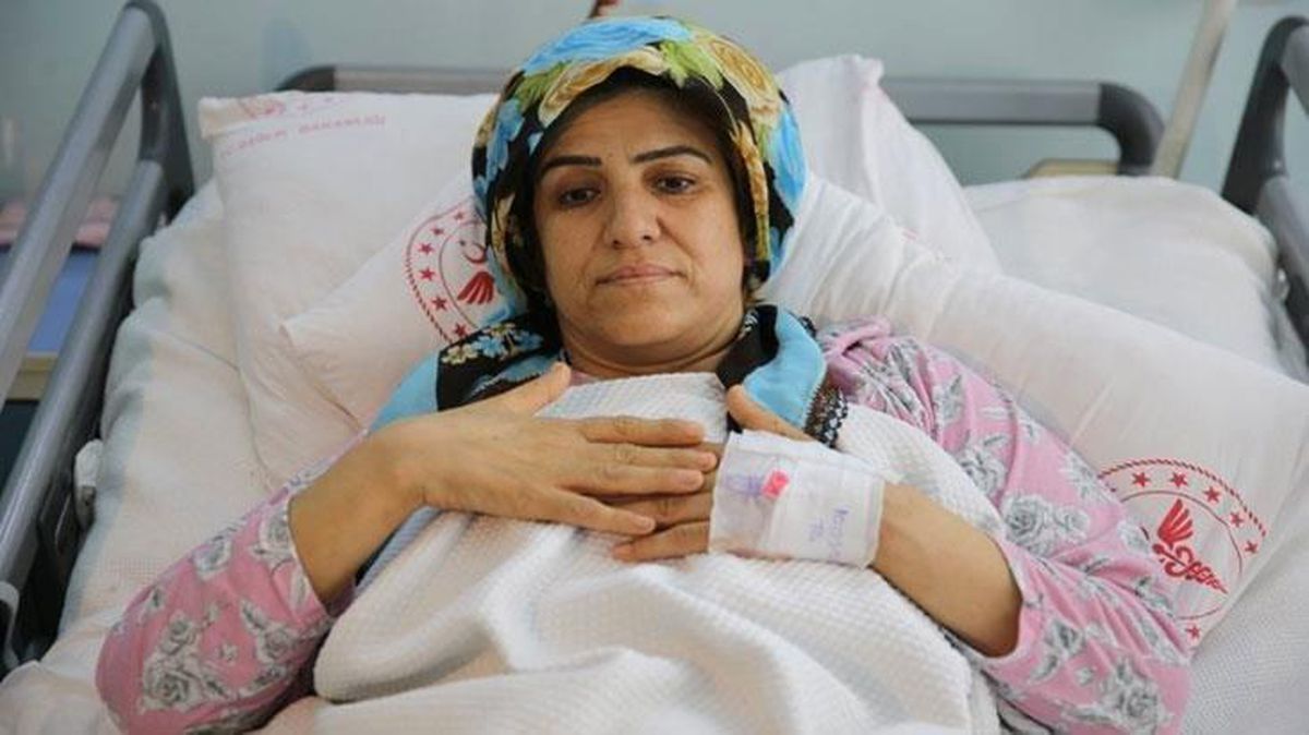 72 saat sonra kurtarılan kadın, enkaz altındayken acıların en büyüğünü yaşamış: İki evladım üstümde vefat etti