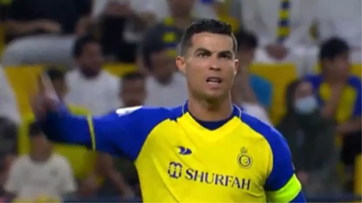 Arabistan\'da kendini iyice bozdu! Ronaldo\'dan stadı buz kestiren hareket