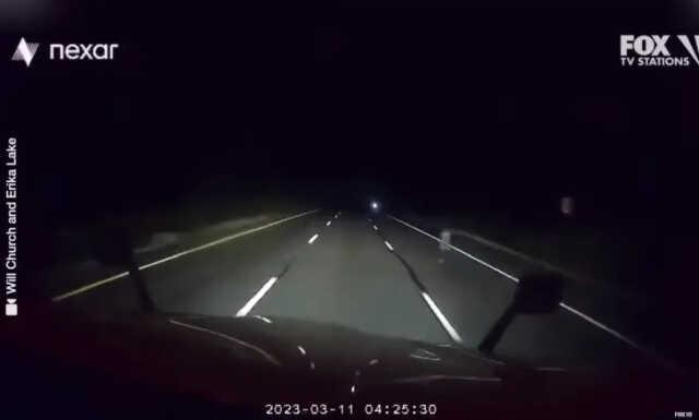 Araç kamerasına takıldı! 94 yıldır garip kazaların yaşandığı yolda esrarengiz görüntü Araç kamerasına takıldı! 94 yıldır garip kazaların yaşandığı yolda esrarengiz görüntü