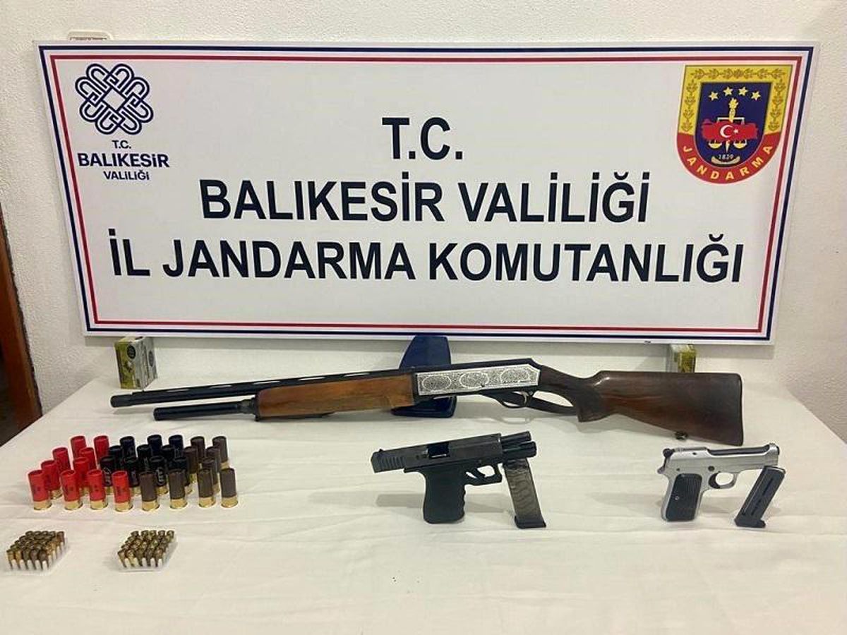 Balıkesir\'de polis ve jandarmadan \'Huzur\' operasyonu