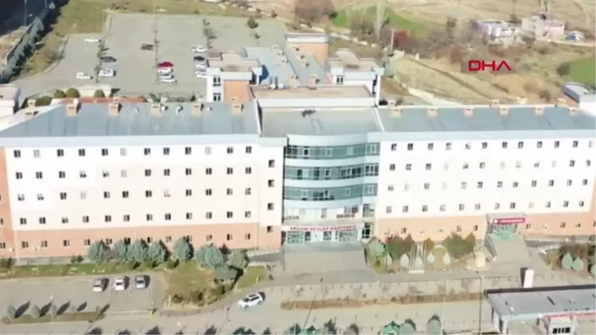 DİYARBAKIR-SÜNNET İÇİN GÖTÜRÜLDÜĞÜ HASTANEDE BADEMCİKLERİ ALINDI