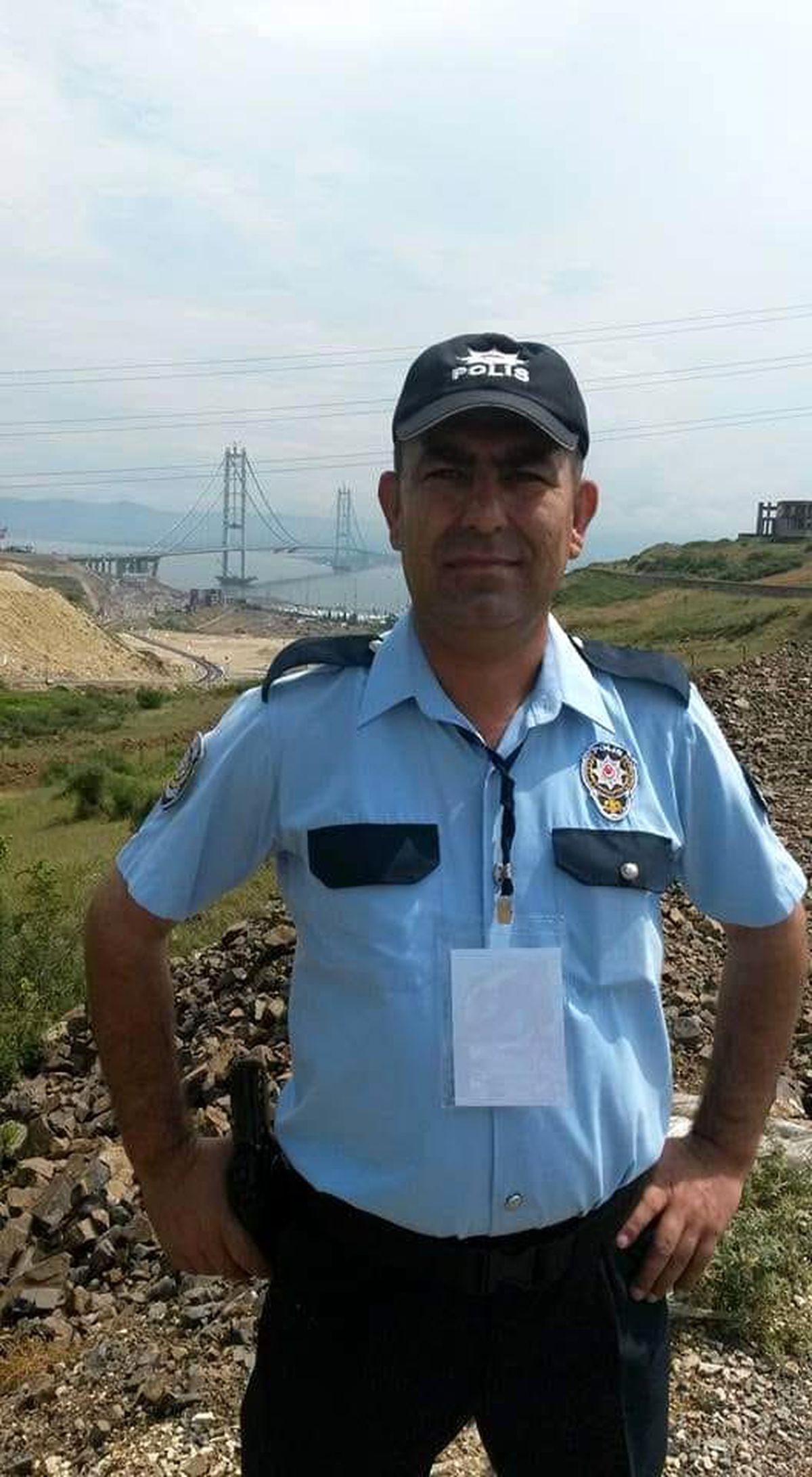 Evinde kalp krizi geçiren polis memuru, hastanede hayatını kaybetti