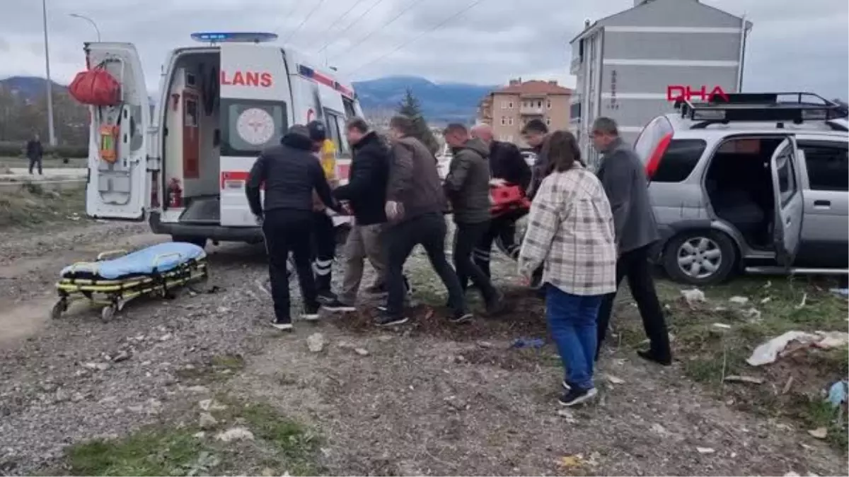 KÜTAHYA\'DA TRAFİK KAZASI, 7 YARALI