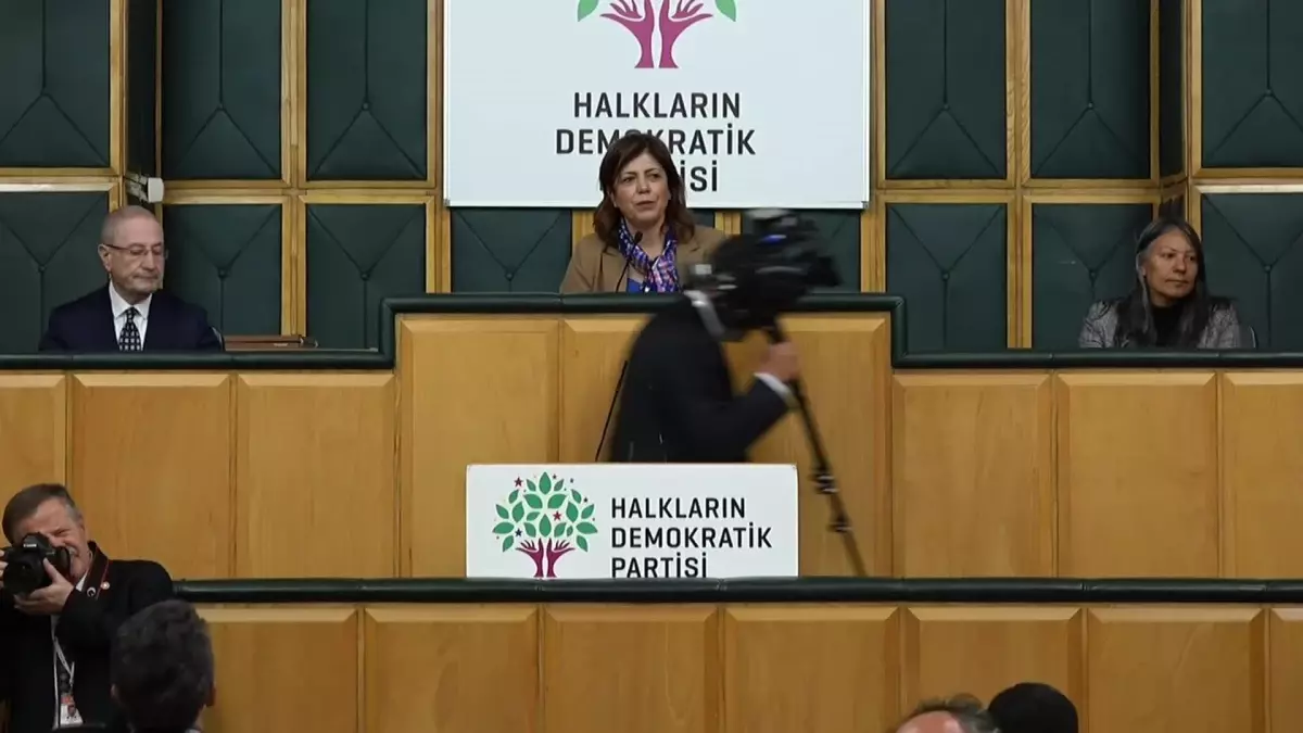 Mithat Sancar: 85 Milyonun Geleceğini Kendi Rant Hırsı ve İsteklerine Bağlayan Bu İktidar Düzeninden Ülkeyi Hep Birlikte Kurtaracağız