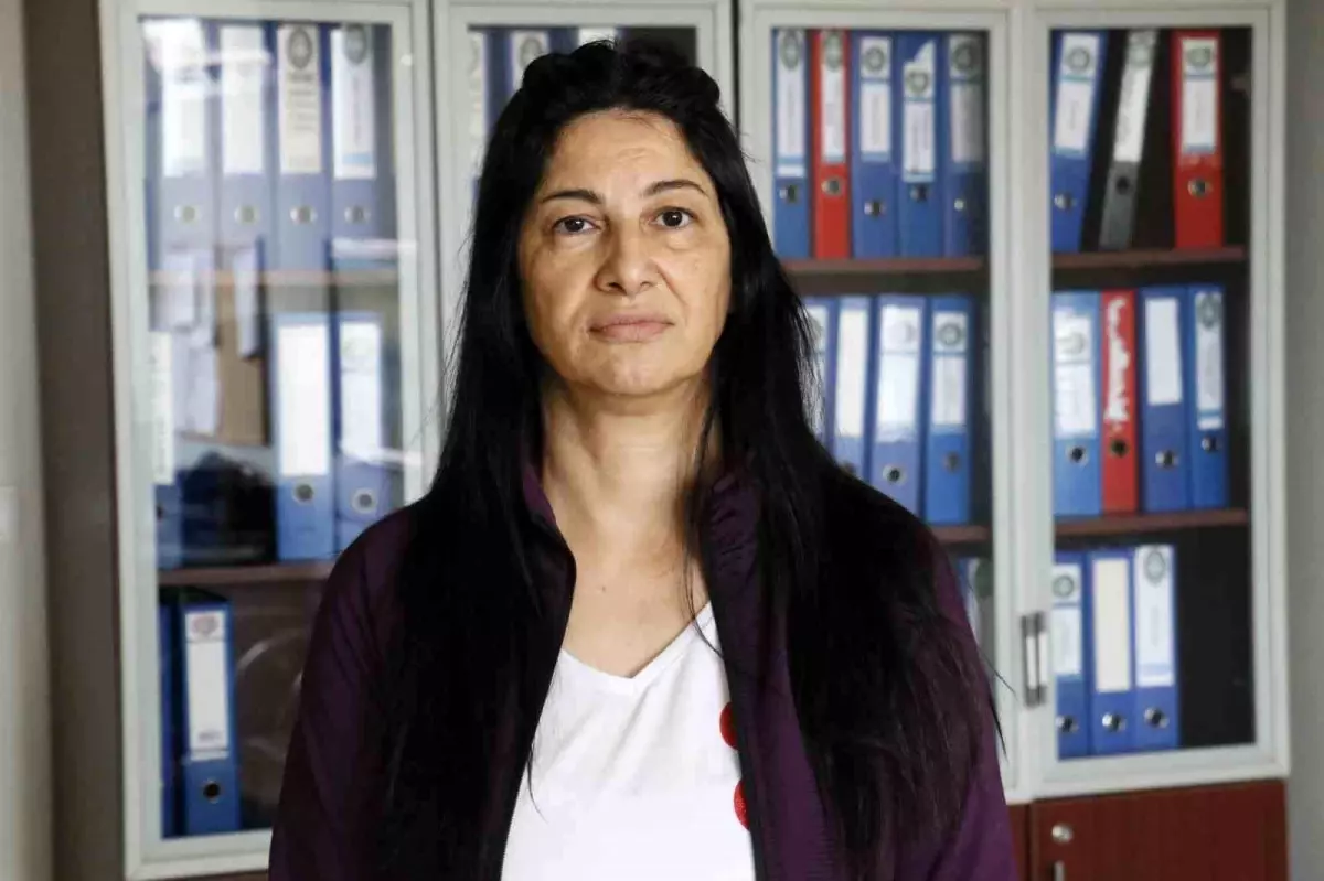 Müdür yardımcısı kadını, bir erkek ve kadın darp etti, o anlar ortaya çıktı