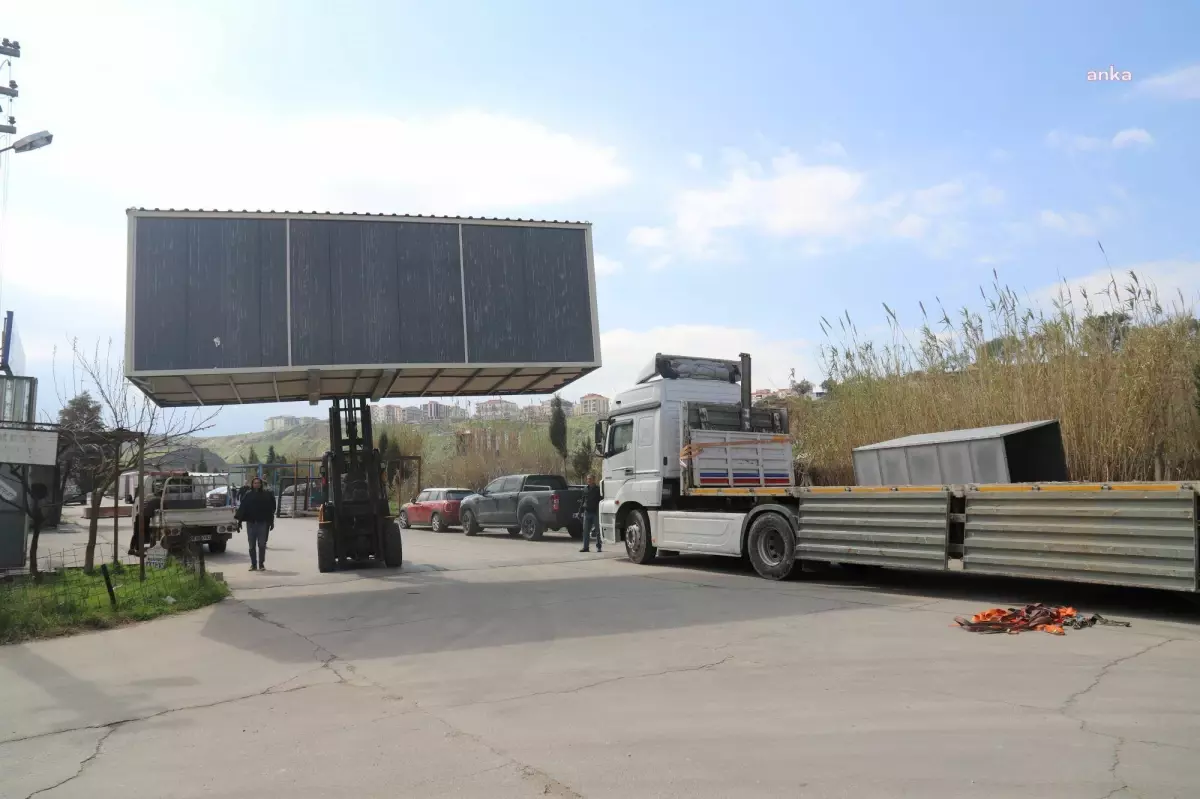 Turgutlu Belediyesi, Adıyaman\'da Kuracağı Konteynerkent İçin Sevkiyata Devam Ediyor