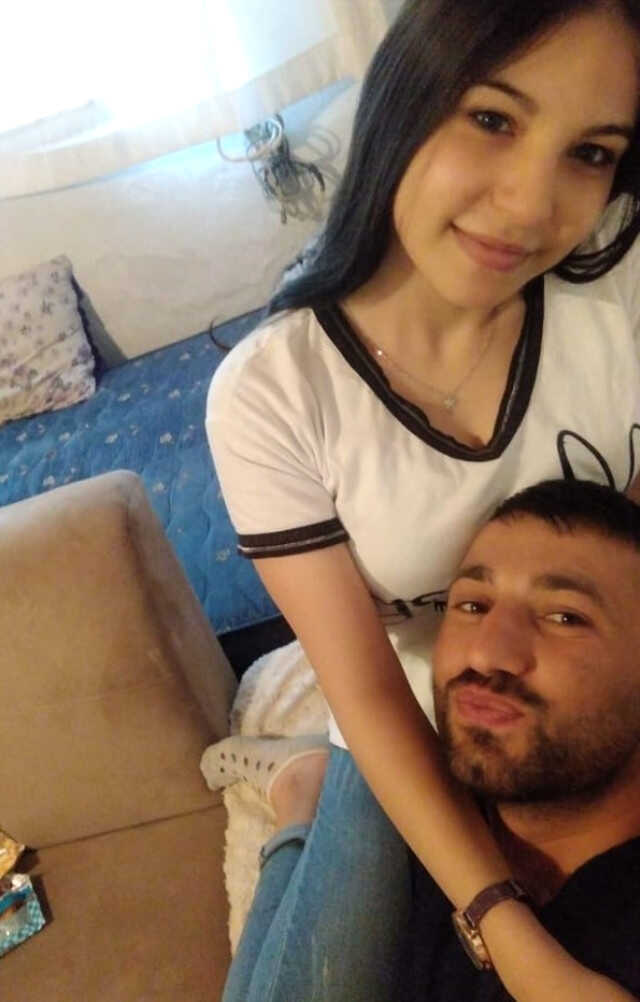 1 aylık bebeğinin annesini 8 kurşunla öldüren koca, ilk duruşmada beraatını istedi: Neden öldürdüğümü kaynanama sorun 1 aylık bebeğinin annesini 8 kurşunla öldüren koca, ilk duruşmada beraatını istedi: Neden öldürdüğümü kaynanama sorun