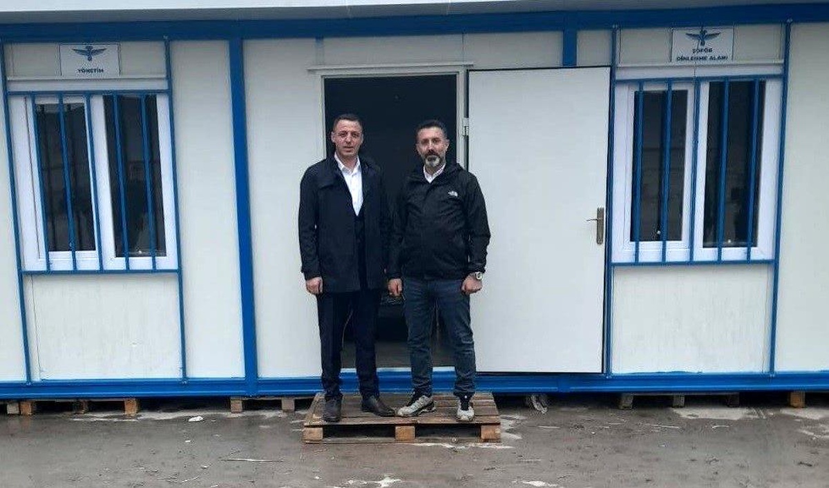 50 yıllık birikimlerini Erzurum\'a taşıdılar