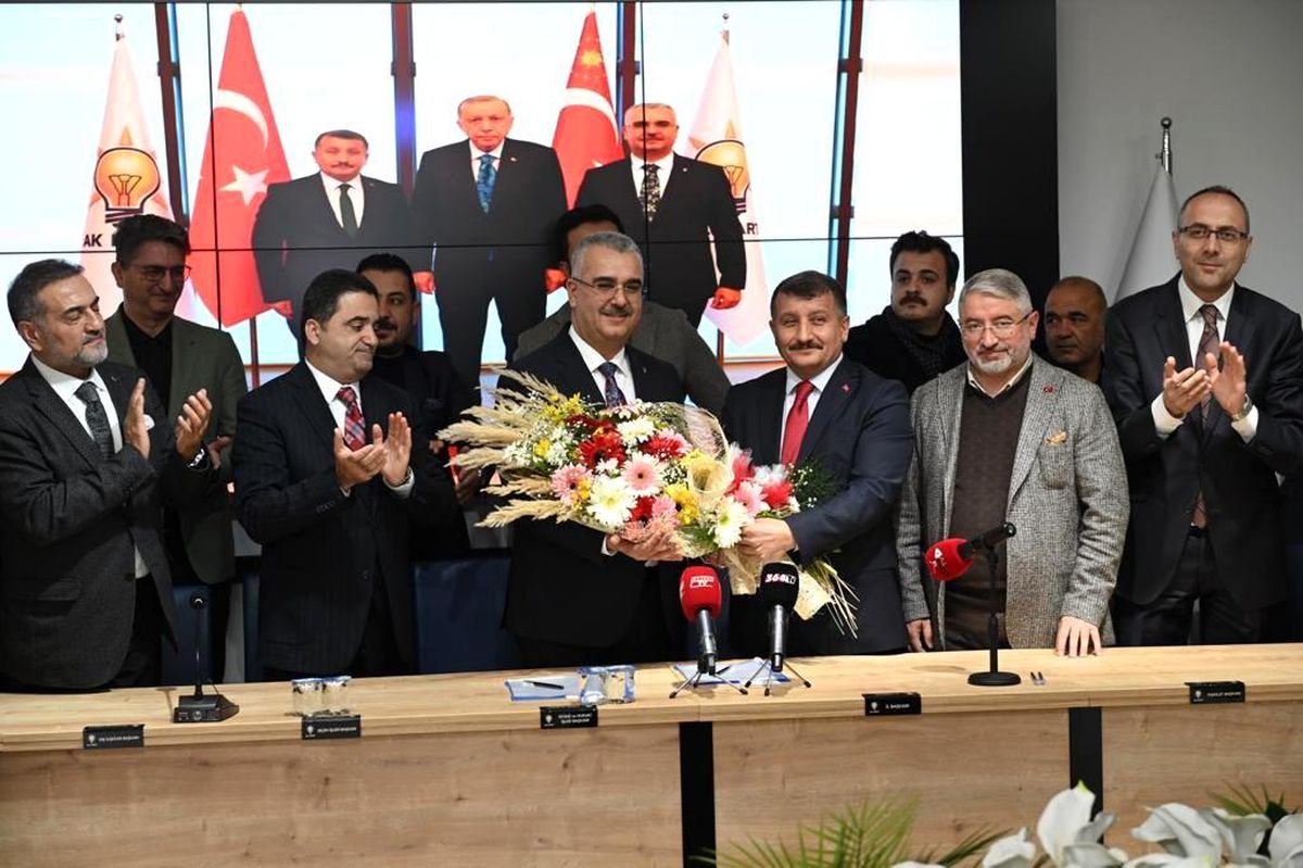 AK Parti Çorum İl Başkanlığında devir teslim töreni