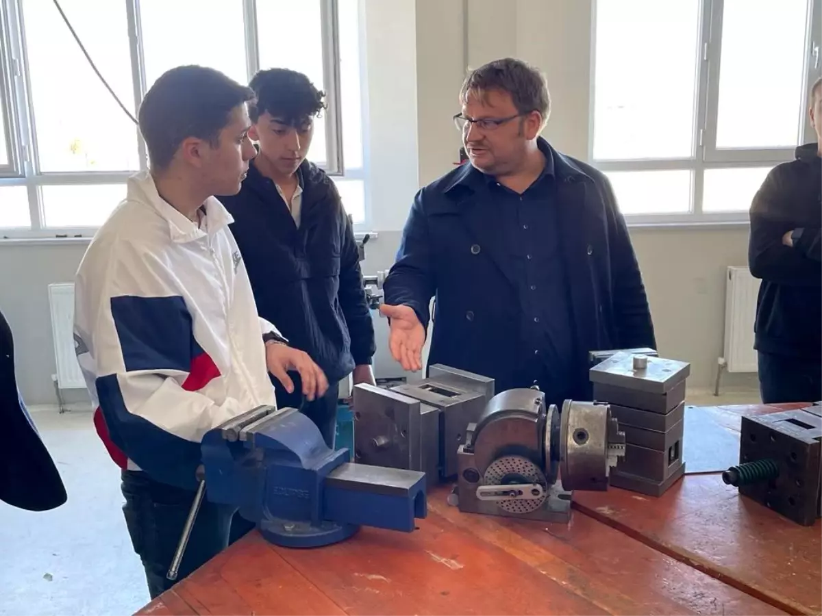 Ara eleman sorunu çözüme kavuşuyor