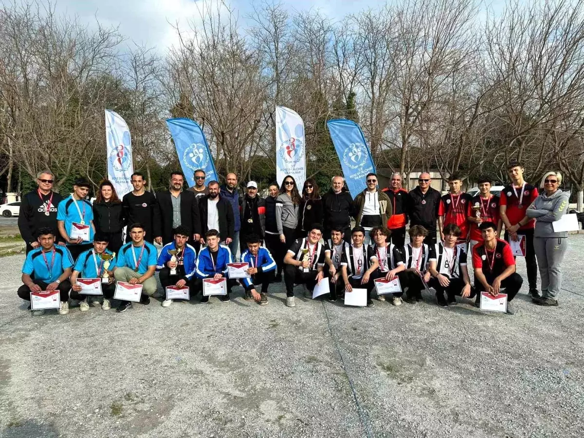 Aydın\'da gençler Bocce\'de ter döktü