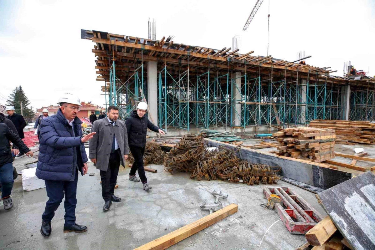 Başkan Kavuş: "Projelerimizin her biri hızla yükseliyor"