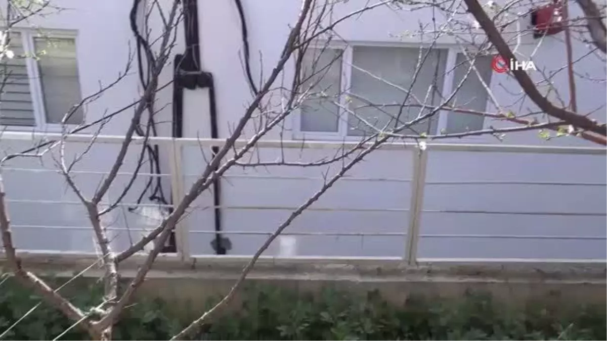 Deprem olmadan depremi yaşadılar: Binalar sürekli kayıyor