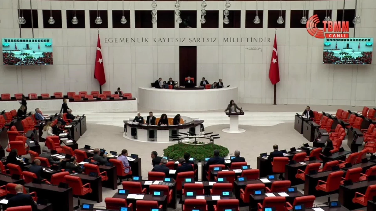 İyi Parti\'nin "Deprem Felaketinin Gölgesinde Seçim Güvenliğinin Sağlanması" Amacıyla Verdiği Araştırma Önergesi, TBMM Genel Kurulu\'nda Reddedildi:...