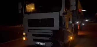 Kamyon ile otomobilin çarpıştığı kazada 2 kişi yaralandı