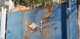 Kocaeli'de acı olay: 3 yaşındaki çocuk demir kapının üstüne düşmesiyle hayatını kaybetti