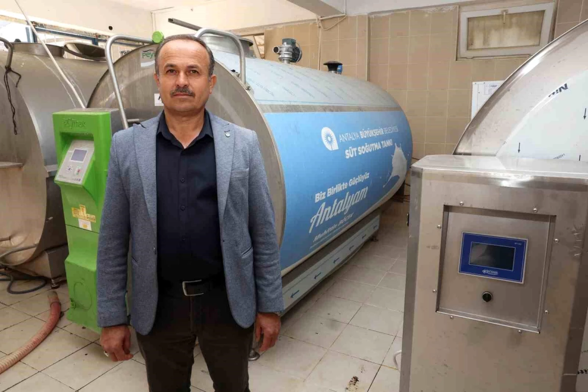 Antalya Büyükşehir\'den Küçükköy\'e 8 Tonluk Süt Tankı