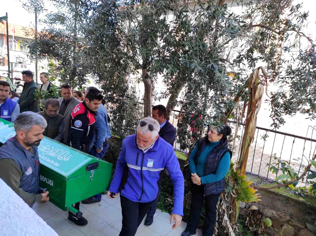 Müdür okula gitmeyince acı gerçek ortaya çıktı