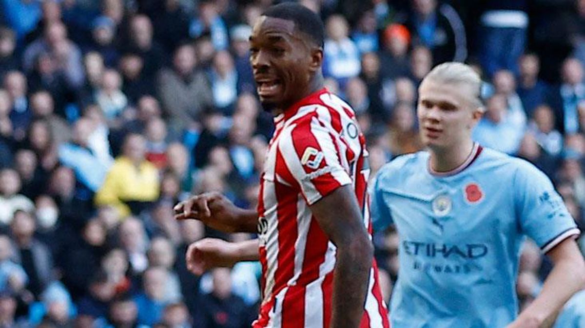 Premier Lig'in golcüsü Toney'e ırkçı mesajlar yollayan taraftara ibretlik ceza