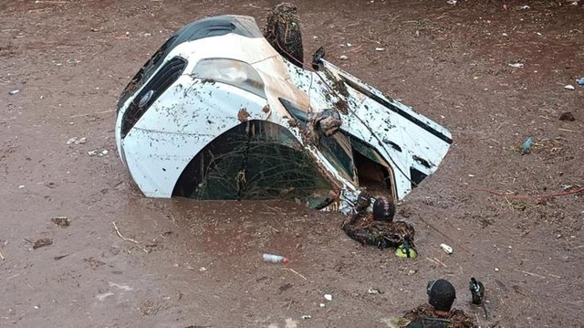 Şanlıurfa'daki sel felaketinde ölenlerin isimleri belli oldu Şanlıurfa'daki sel felaketinde ölenlerin isimleri belli oldu