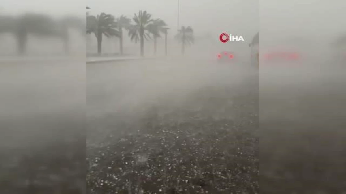 Suudi Arabistan\'ı dolu fırtınası vurdu