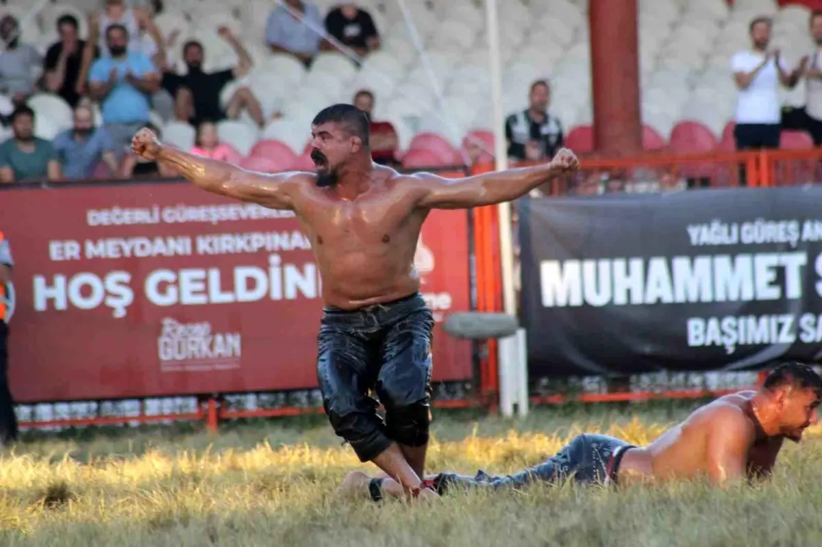 Ankara 15. İdare Mahkemesi Başpehlivan Cengiz Şimşek\'in cezasında yürütmeyi durdurma kararı verdi