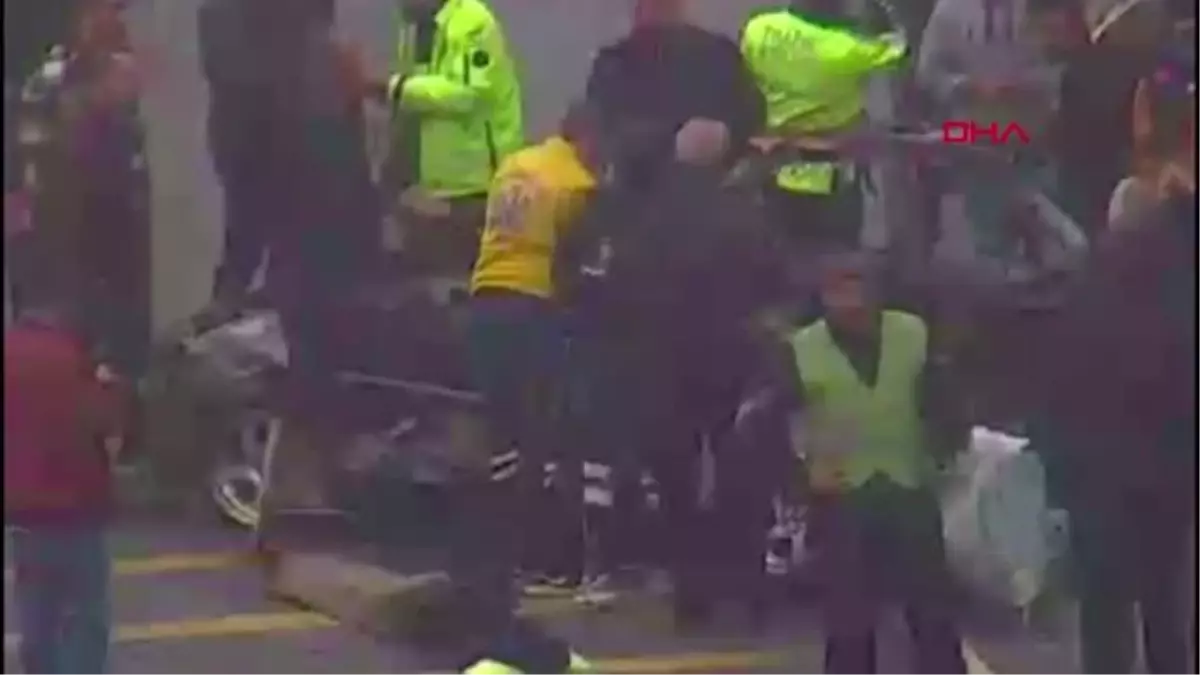 BEYLİKDÜZÜ AMBARLI LİMAN YOLU\'NDA TRAFİK KAZASI: 3 ÖLÜ - 1