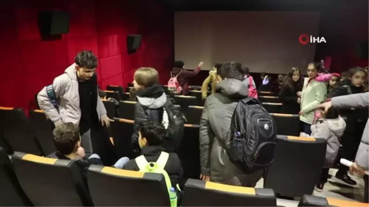 Depremzede çocukların yaraları Ağrı\'da sarılıyor