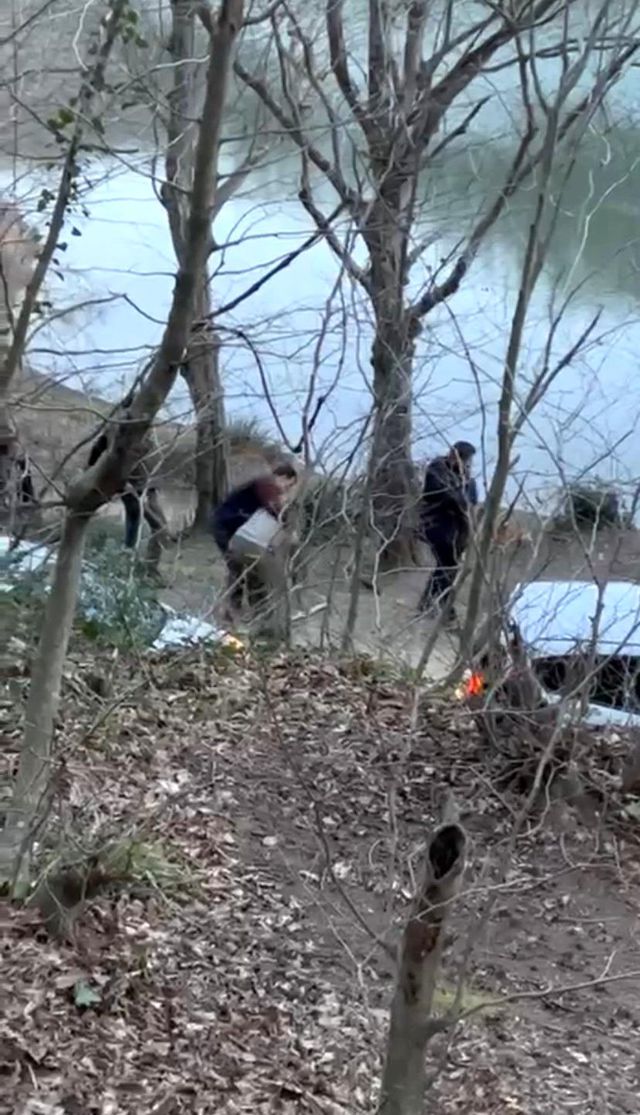 İstanbul'da baltalı oduncu dehşeti kamerada: Başına odunla vurulan genç felç kaldı