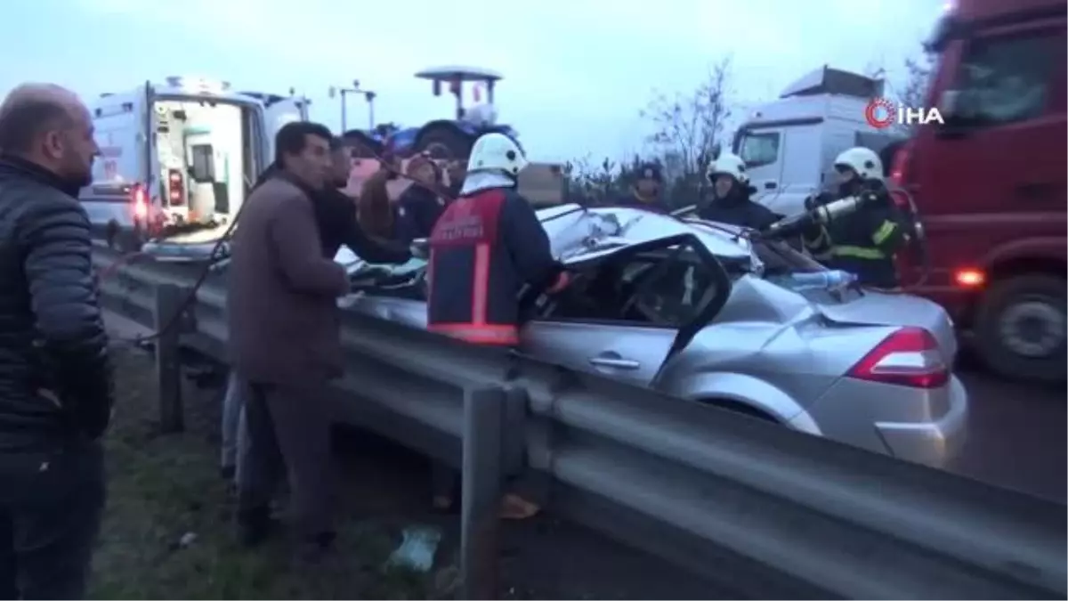 İtfaiye eri kazada yararlanan sürücüyü kalp masajı ile hayata döndürdü